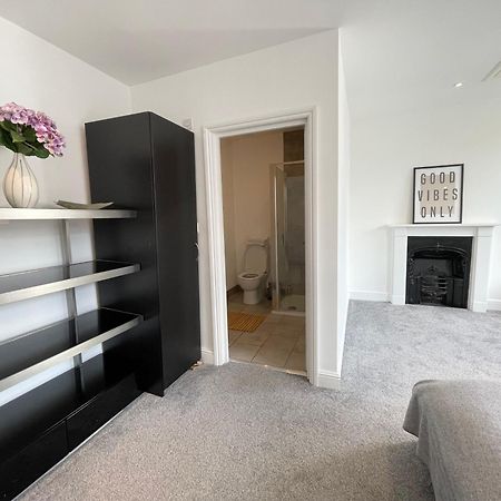Victoria Maisonette Apartment لندن المظهر الخارجي الصورة