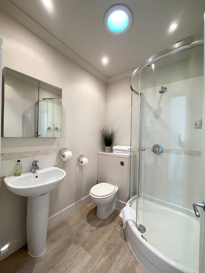 Victoria Maisonette Apartment لندن المظهر الخارجي الصورة