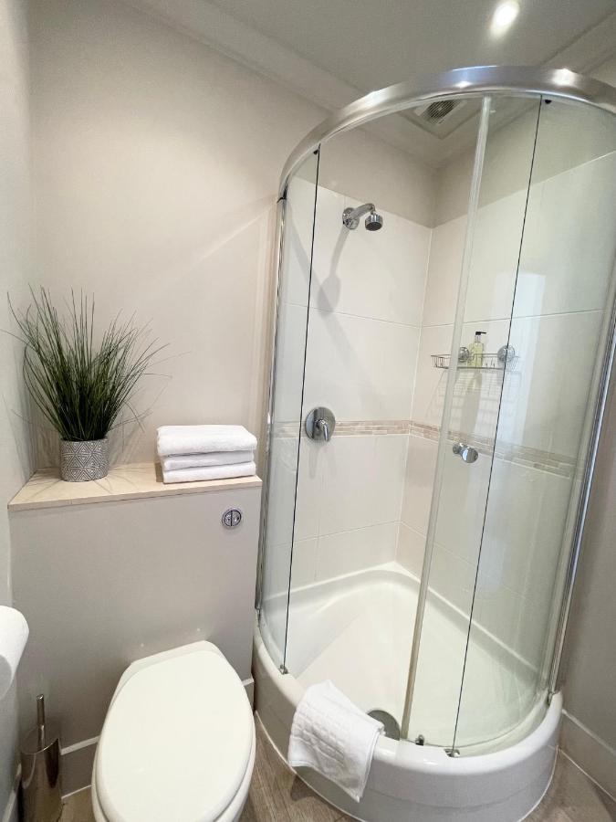 Victoria Maisonette Apartment لندن المظهر الخارجي الصورة
