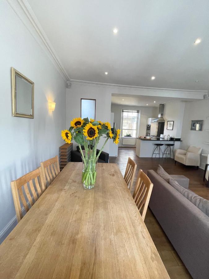 Victoria Maisonette Apartment لندن المظهر الخارجي الصورة