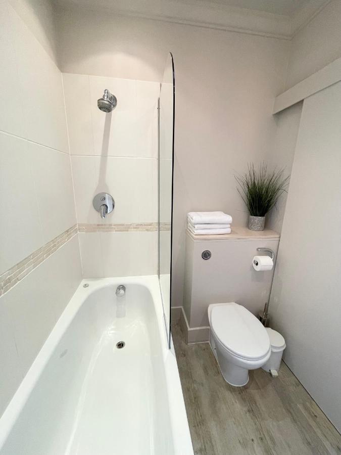 Victoria Maisonette Apartment لندن المظهر الخارجي الصورة