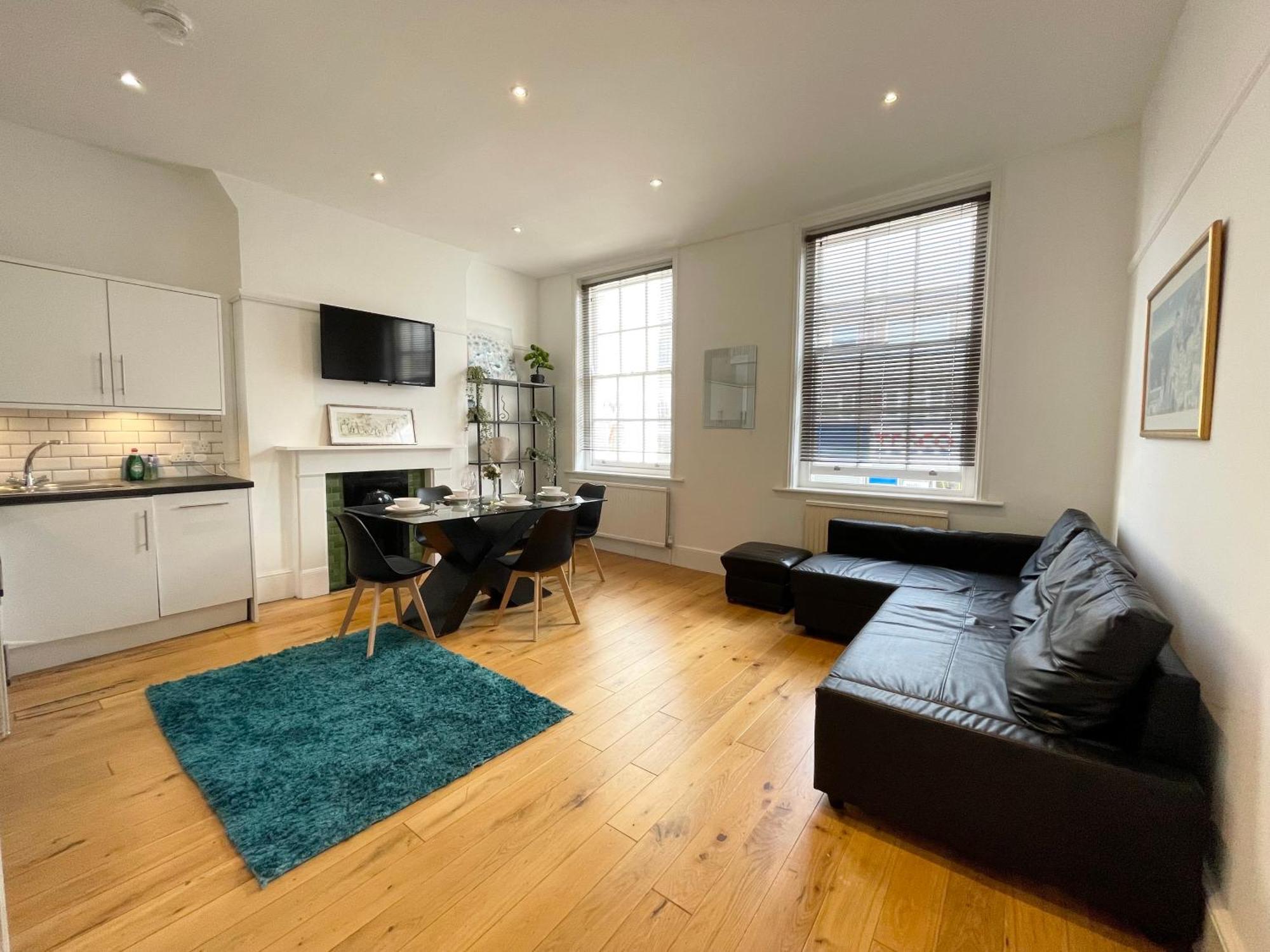 Victoria Maisonette Apartment لندن المظهر الخارجي الصورة